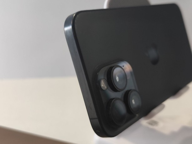 Apple iPhone 15 Pro Max