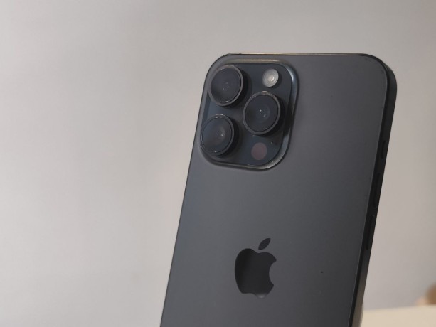 Apple iPhone 15 Pro Max