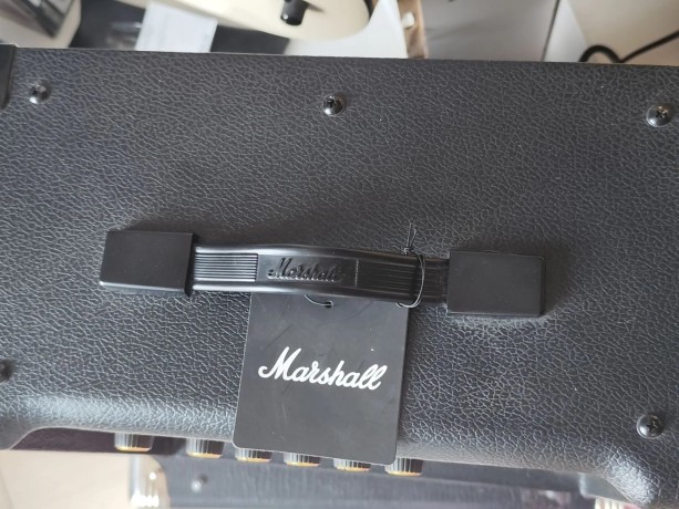 Marshall  Mg15g