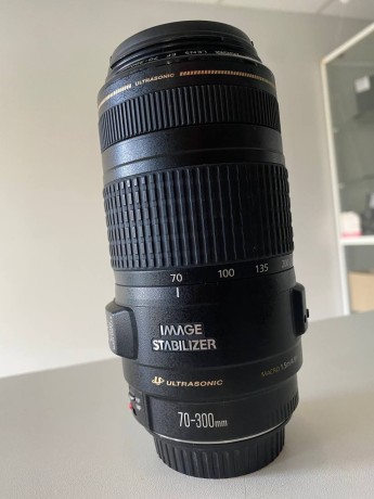 Canon Ef 70-300Mm F/4-5.6