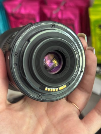 Canon Ef-S 18-55Mm F/3.5-5.6 II