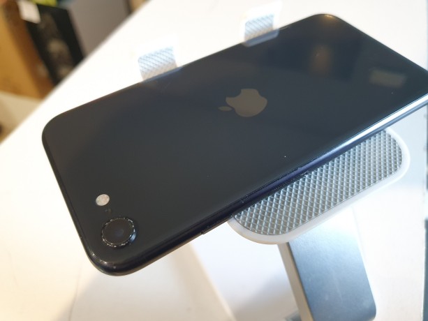Apple iPhone Se 2020