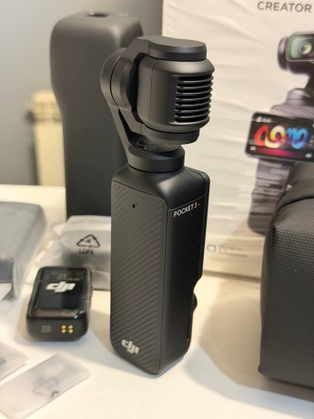 DJI Osmo Pocket 3 Creator Combo