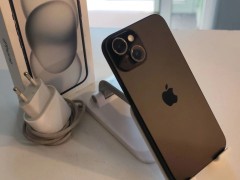 Apple iPhone 15