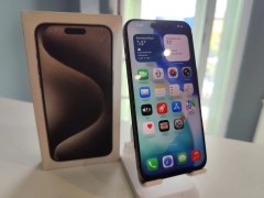 Apple 15 Pro Max