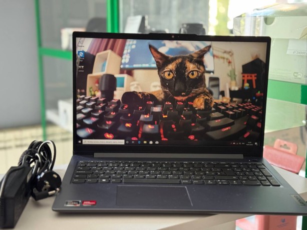 Lenovo Ideapad Slim 3 15Amn8