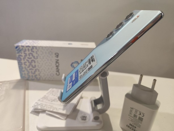 Tecno Camon 40