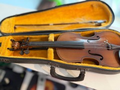 Suzuki Kiso Violin No. 7 1/8 Copy Of Antonius Stradivarius