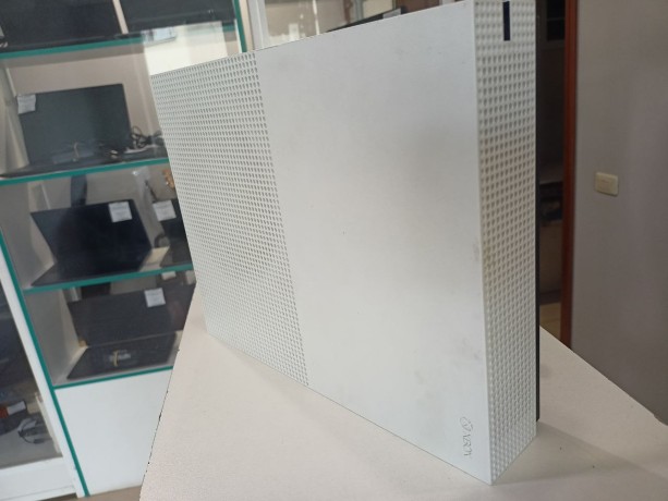 Microsoft Xbox One S