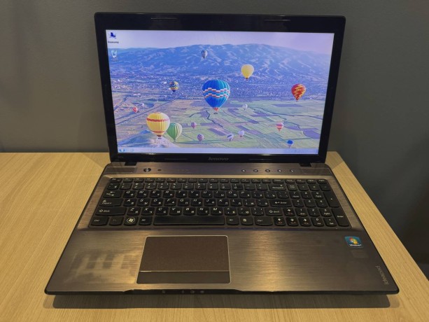 Lenovo Z575