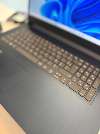 Lenovo Ideapad 3 17Itl6