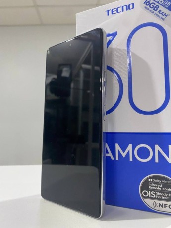Tecno Camon 30