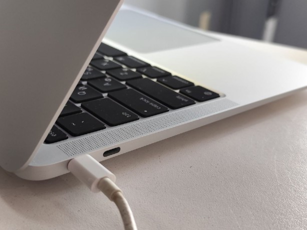 Apple Macbook Air M1 2020