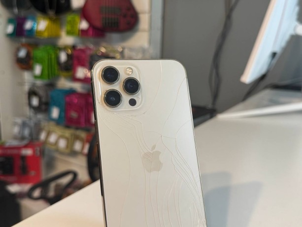 Apple iPhone 12 Pro Max