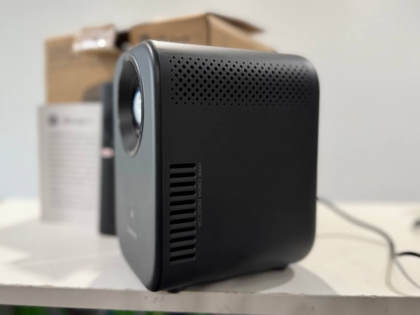Xiaomi Smart Projector L1