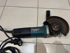 Makita 9565Cv