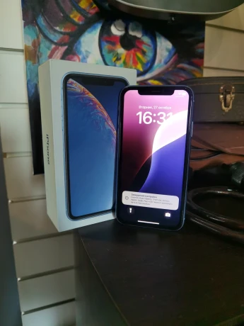 Apple iPhone Xr 128 ГБ