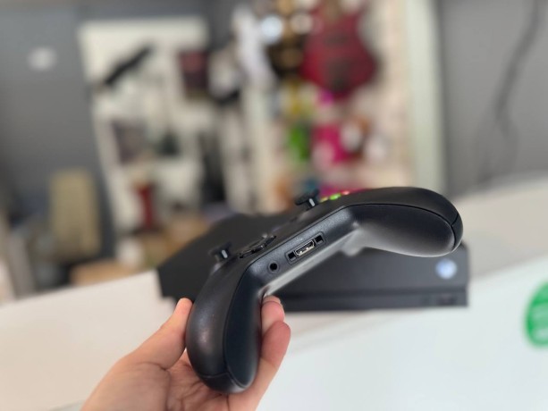 Microsoft Xbox One X