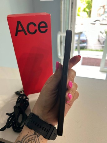 OnePlus Ace