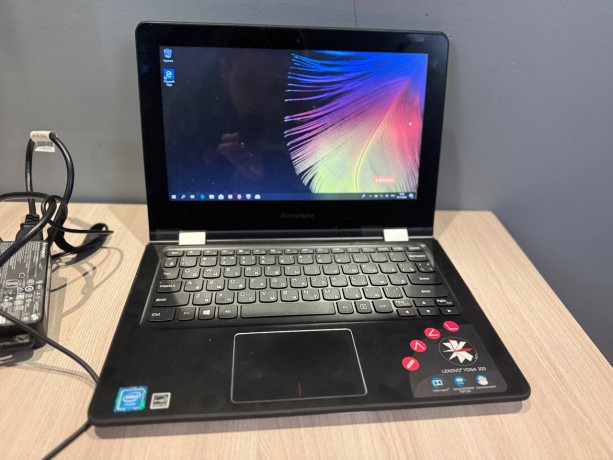 Lenovo Yoga 300