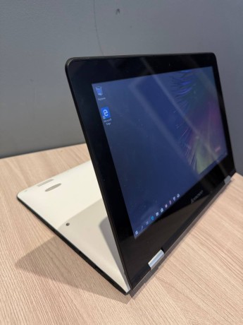 Lenovo Yoga 300