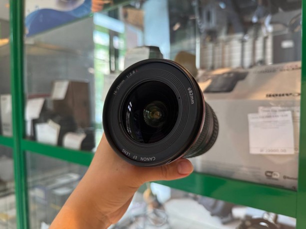 Canon Ef 16-35Mm F/2.8L II Usm