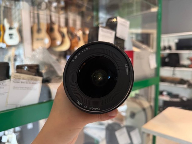 Canon Ef 16-35Mm F/2.8L II Usm