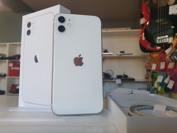 Apple iPhone 11 White