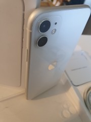 Apple iPhone 11 White