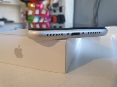 Apple iPhone 11 White