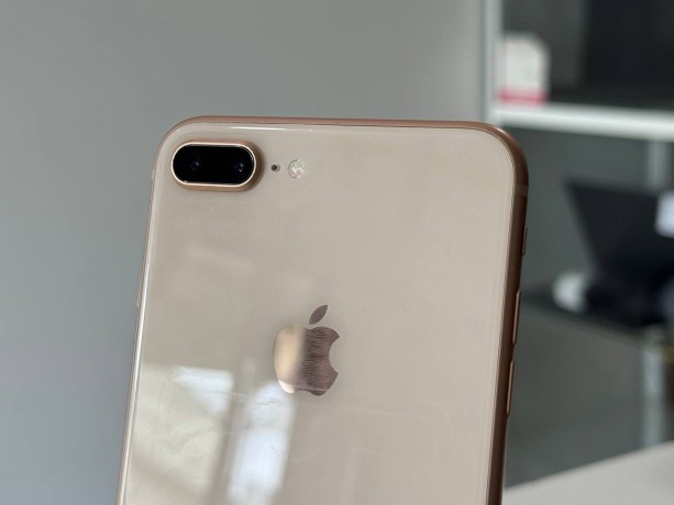 Apple iPhone 8 Plus