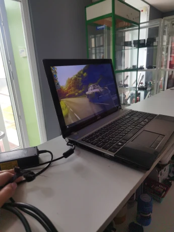 Acer Aspire V3-571 8 ГБ 256 ГБ