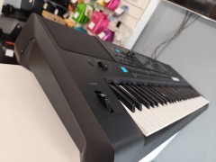 Yamaha Psr-E473