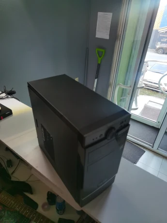 ПК на Core i3-8100