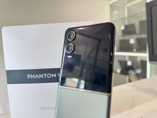 Tecno Phantom V Flip 2