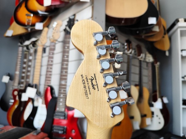 Fender Squier Hello Kitty