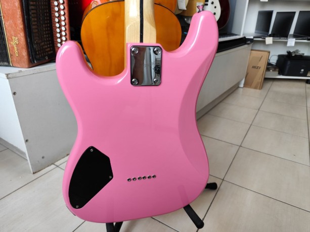 Fender Squier Hello Kitty