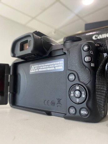 Canon Eos R50 Kit Rf-S 18-45Mm Is Stm