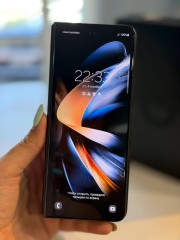 Samsung Galaxy Z Fold 4
