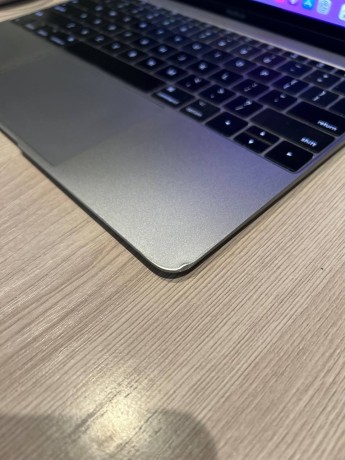 Apple Macbook (Retina, 12-Inch) 2017