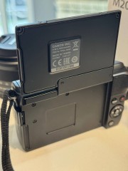 Canon Eos M200