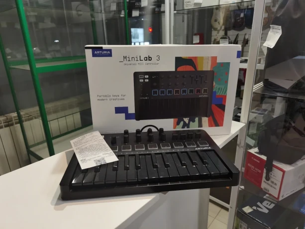 Arturia MiniLab 3 25