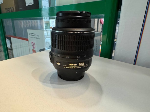 Nikon 18-55Mm F/3.5-5.6G Af-S Vr