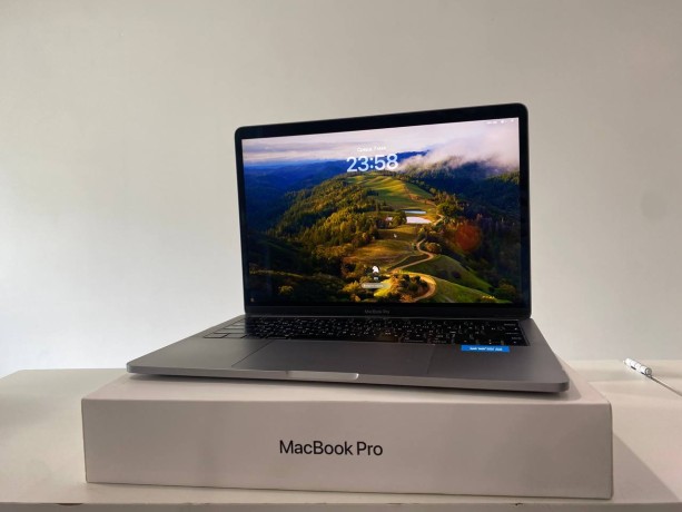 Apple Macbook Pro 13 (2 Thunderbolt) 2019