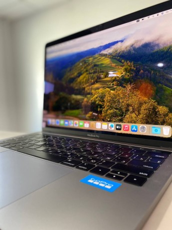 Apple Macbook Pro 13 (2 Thunderbolt) 2019