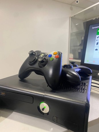 Microsoft Xbox 360 S