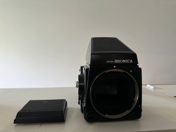 Zenza Bronica Gs-1