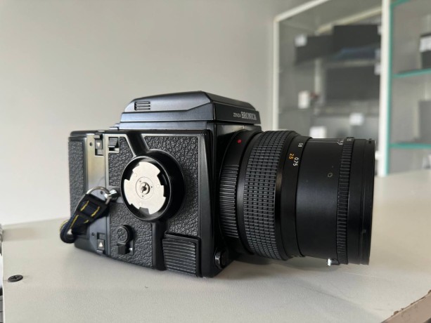 Zenza Bronica Gs-1
