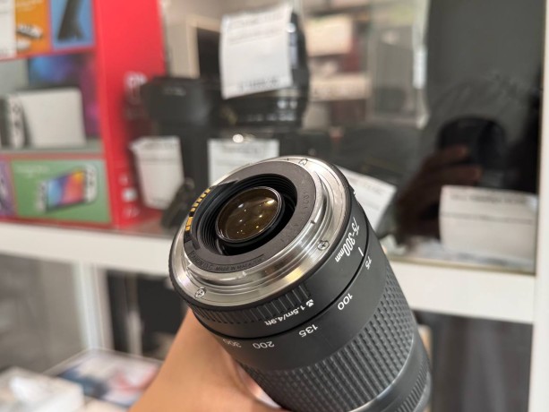 Canon Ef 75-300Mm F/4-5,6 Lll