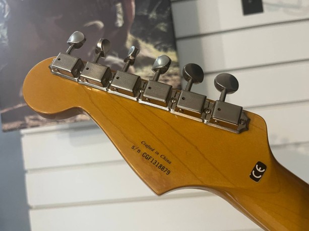 Fender Modern Player Stratocaster Hss Rw Sb